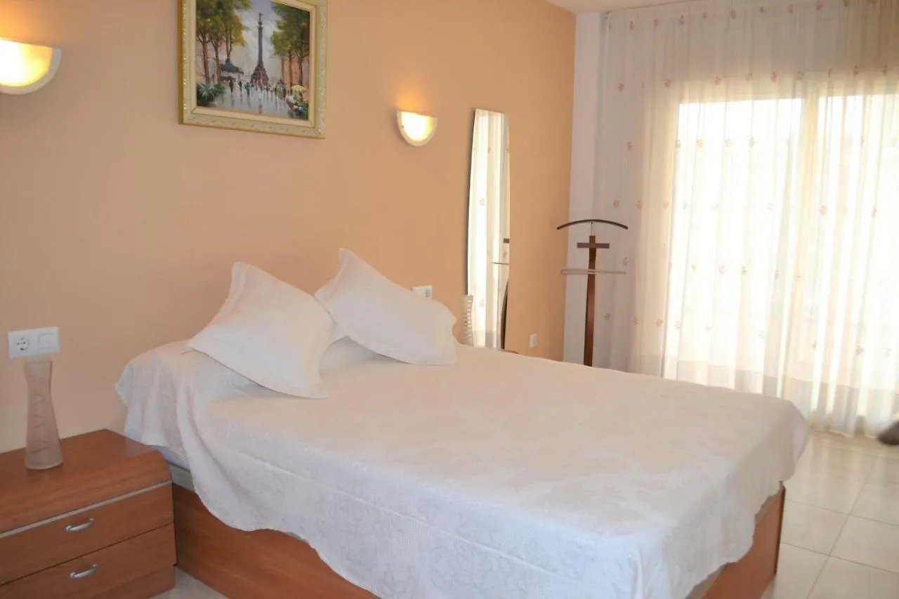 Отель Apartamento La Habana Льорет-де-Мар Апартаменты